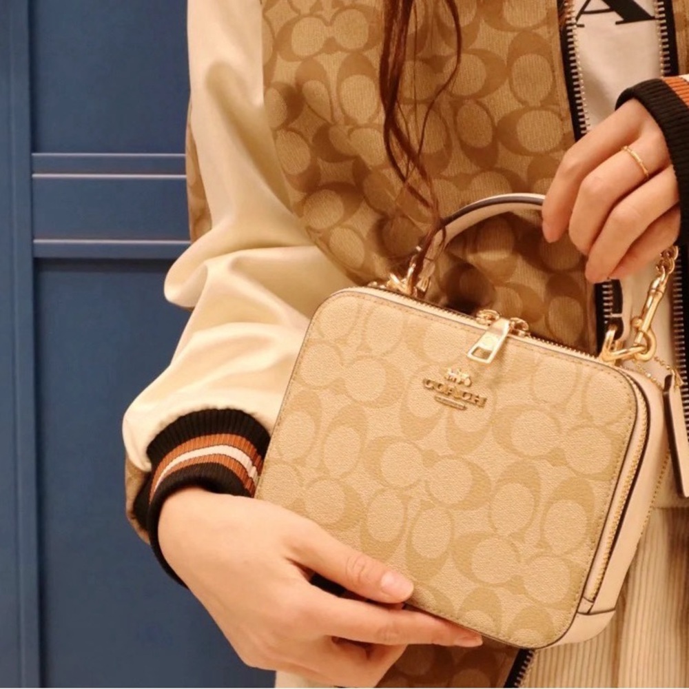 BOX CROSSBODY IN SIGNATURE CANVAS (COACH C3148) - Picture 9 of 9